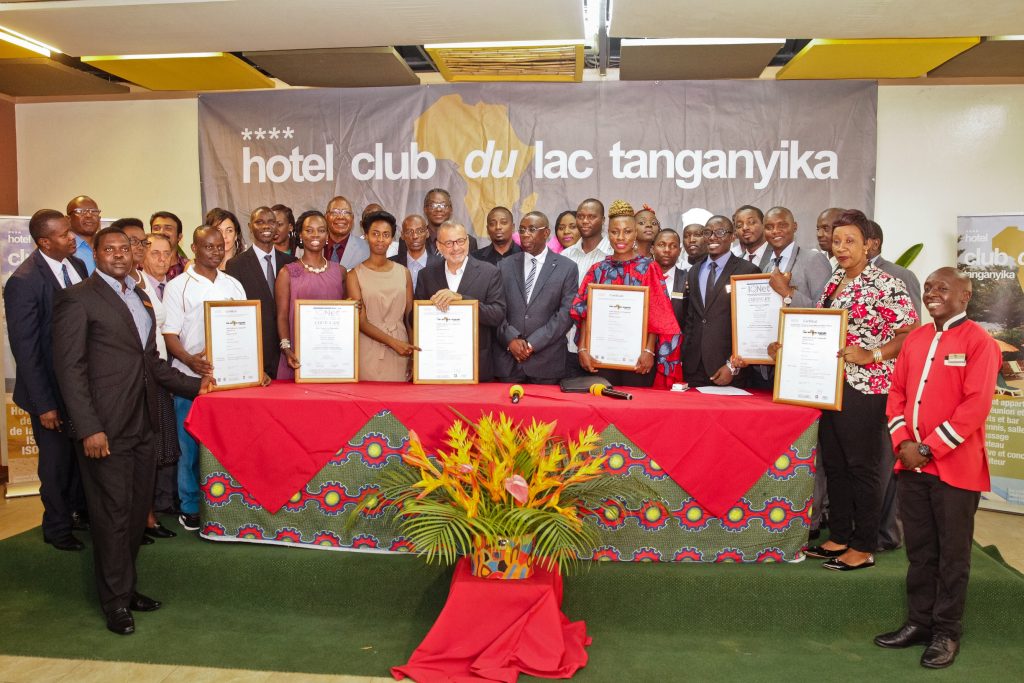 L’Hotel Club du Lac Tanganyika ottiene la certificazione HACCP e conferma la sua idoneità alle norme ISO 9001: 2015 e ISO 14001: 2015
